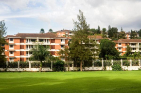  Golf Course Apartments  Кампала